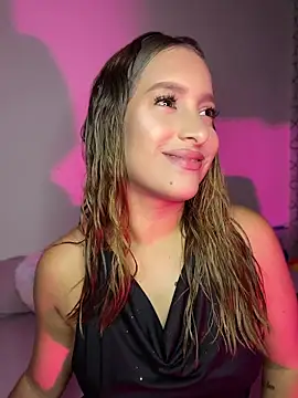 Agnescruzz online show from June 18, 4:25 am