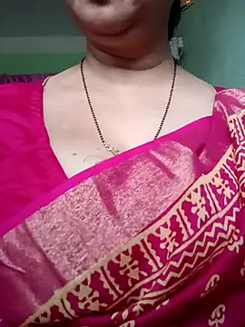 Snapshot of Rosy-B chatting on December 2, 10:16 am Rosy-B online show from December 2, 10:16 am