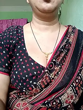 Snapshot of Rosy-B chatting on September 10, 12:43 am Rosy-B online show from September 10, 12:43 am