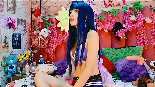 Alicebenett online show from June 2, 9:27 pm