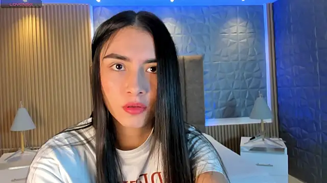 Snapshot of Emmaa_Robertss chatting on October 4, 12:00 pm Emmaa Robertss online show from October 4, 12:00 pm