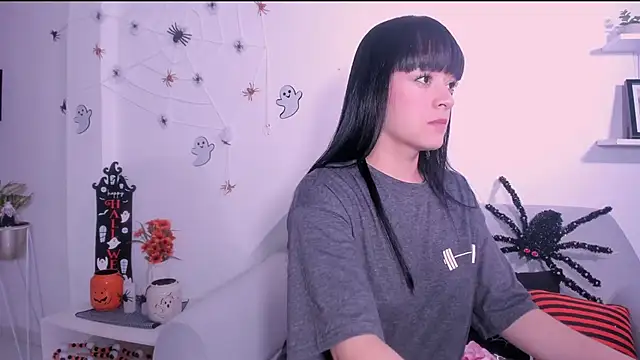 DannaHyde online show from October 8, 5:39 pm