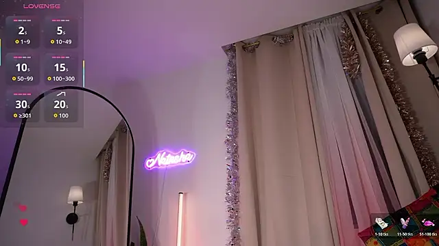 Natasha  Sccott online show from February 8, 10:52 am