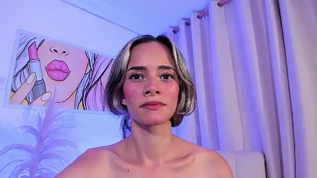 SkiinnyAna online show from November 3, 8:13 pm