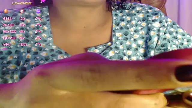 Snapshot of Prita07 chatting on September 12, 3:19 pm Prita07 online show from September 12, 3:19 pm