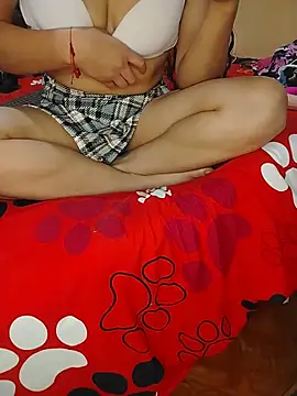 loveHoney02 online show from July 15, 6:45 pm