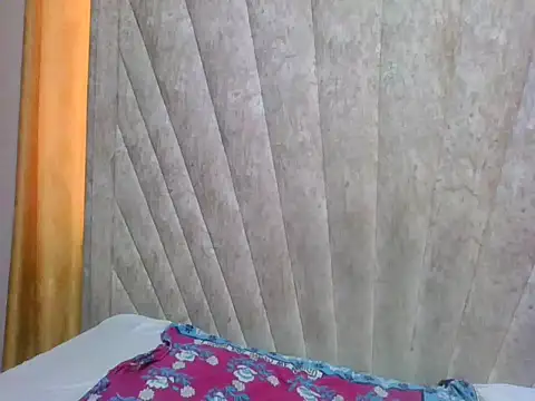 Sexy Villagegal online show from June 5, 8:53 am