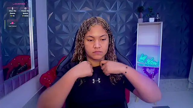 Cristal War online show from January 7, 11:30 pm