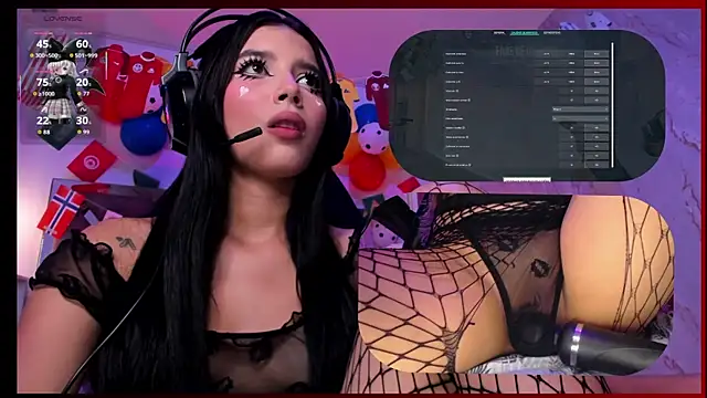 SweetieCloe  online show from June 25, 9:27 pm
