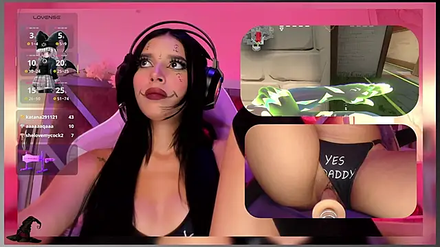 SweetieCloe  online show from October 11, 10:01 pm