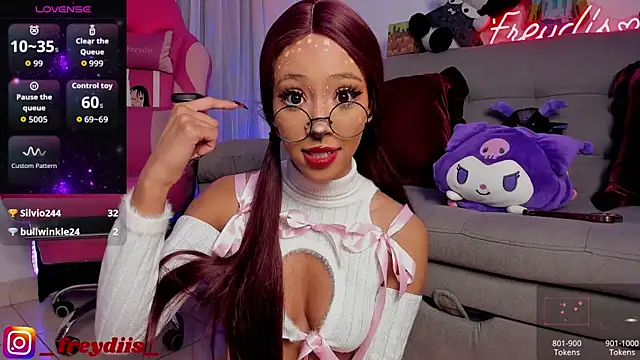 Miss freydis online show from November 2, 4:38 am