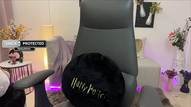 Unique-Beauty online show from April 15, 7:58 pm