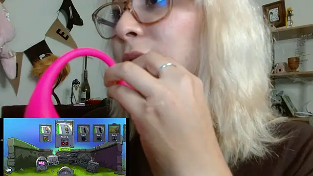 Ramona Flower online show from November 3, 11:09 pm