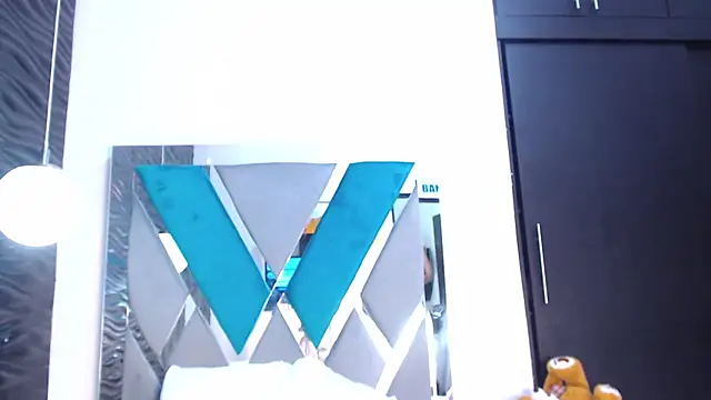 Snapshot of Victoria_Coleman chatting on September 24, 11:42 am Victoria Coleman online show from September 24, 11:42 am