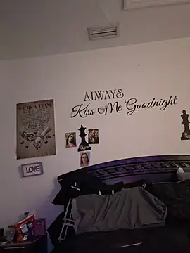 DeeLight124 online show from April 12, 5:21 am