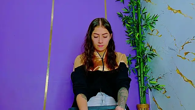 Snapshot of scarlet-jonesx chatting on September 26, 12:41 am scarlet-jonesx online show from September 26, 12:41 am