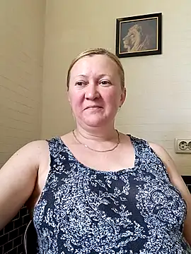 blondyaguar online show from July 31, 8:37 am
