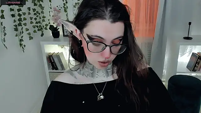 Dixi Pixi  online show from December 14, 5:46 am