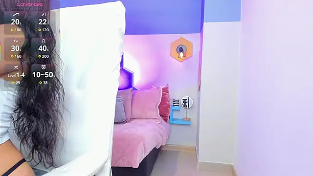 Snapshot of Chloe_fischer_ chatting on September 17, 2:04 pm Chloe fischer online show from September 17, 2:04 pm