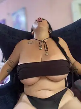 Milk chloe online show from October 9, 7:40 pm