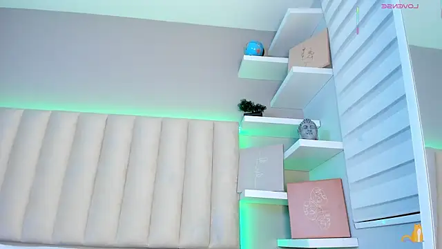 Sally  Walker online show from October 21, 3:10 am