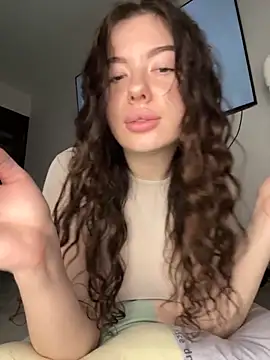 Kimi Ass online show from October 15, 11:02 am