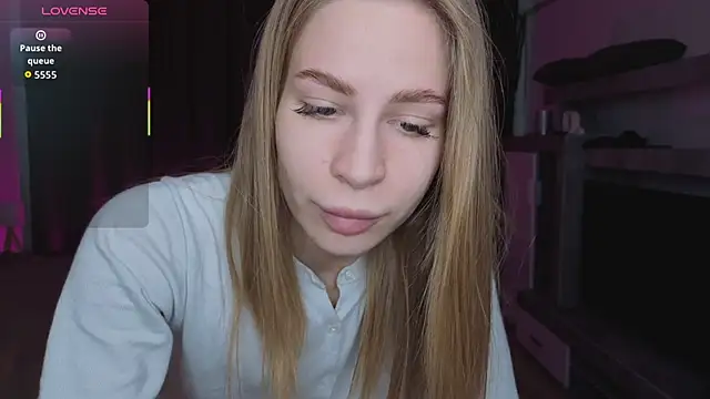 Elis Fox online show from April 16, 10:59 am