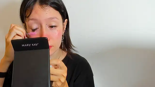 lizzy davis 1 online show from November 2, 4:27 am