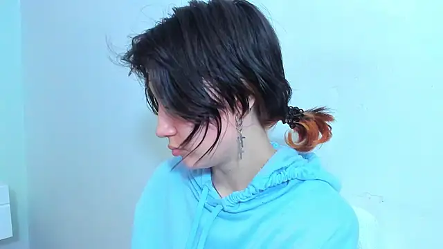 lizzy davis 1 online show from March 8, 3:43 am