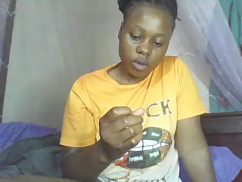 EBONYVANILLA02 online show from February 6, 7:34 am