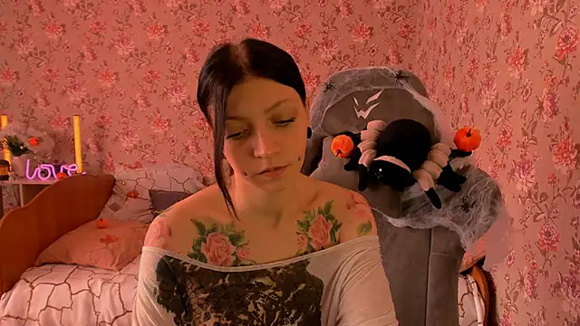 roselolly online show from October 29, 7:12 am