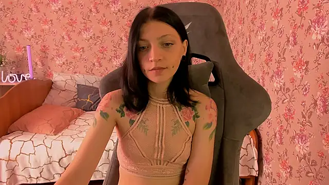 roselolly online show from October 23, 5:24 am