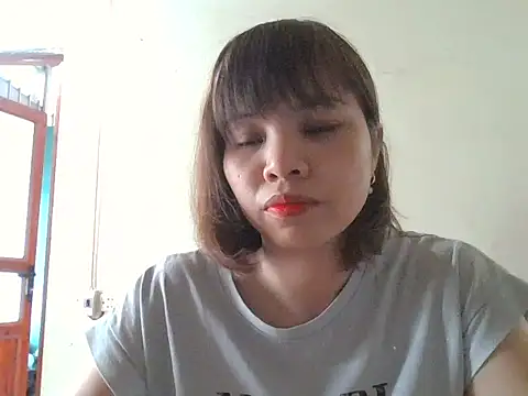 Snapshot of Angela-Eira chatting on October 9, 5:11 am Angela-Eira online show from October 9, 5:11 am