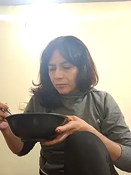 Dakary hot online show from December 2, 7:49 pm