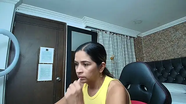 stella xue online show from October 18, 10:22 pm