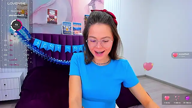 Snapshot of Kelly_Cuutie chatting on October 2, 12:59 am Kelly Cuutie online show from October 2, 12:59 am
