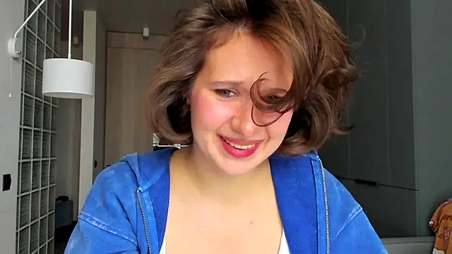 Lilith lutherlow online show from September 30, 1:17 pm