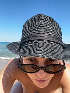 missdaisydiamond777 online show from June 24, 12:04 pm