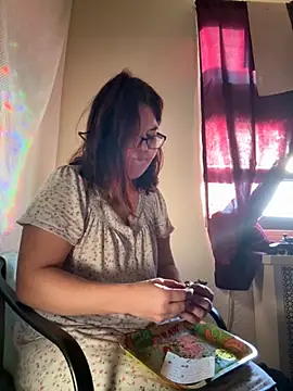 Hotmess express420 online show from October 26, 1:06 pm