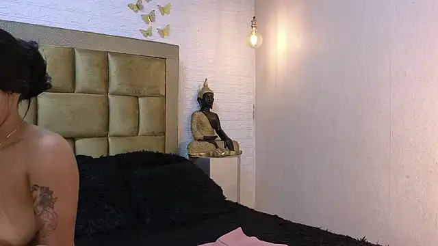 ximenawilliamss online show from June 30, 8:41 pm