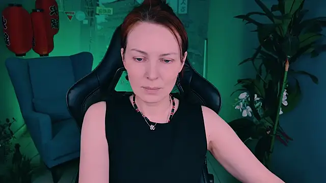 VandaRossi online show from September 29, 9:03 am