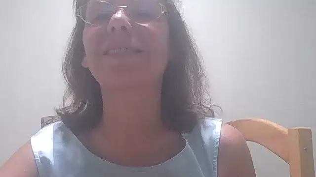 Snapshot of HollyJewel chatting on September 15, 4:47 pm HollyJewel online show from September 15, 4:47 pm