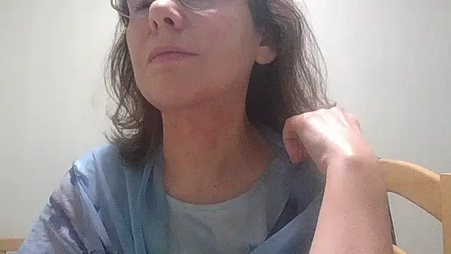 HollyJewel online show from November 10, 7:53 pm