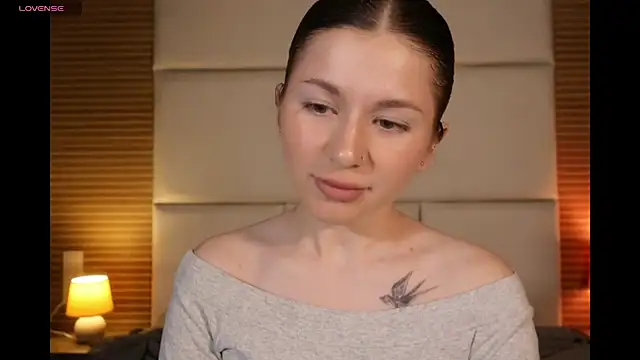 AliceBellamy online show from May 30, 6:37 pm