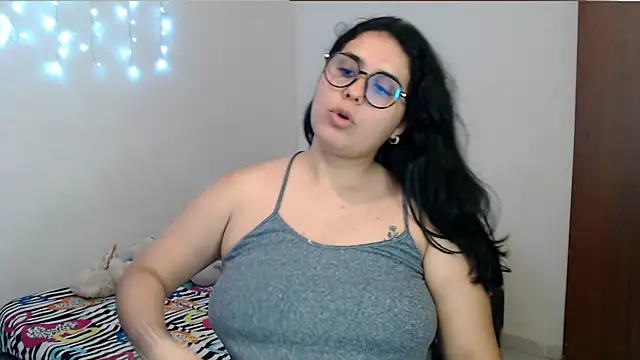 Snapshot of zaritagape21 chatting on September 28, 4:41 am zaritagape21 online show from September 28, 4:41 am