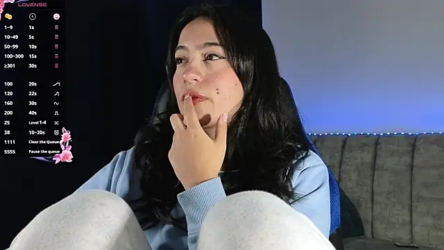 ZaraDames  online show from March 27, 2:02 am