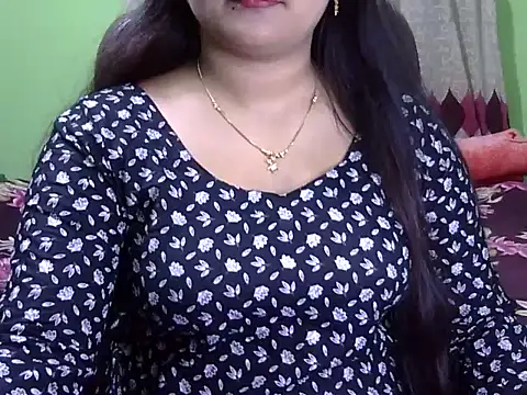 BengaliQueenStar online show from November 18, 3:57 pm