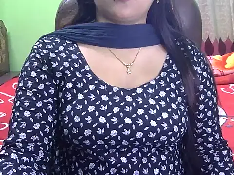 BengaliQueenStar online show from November 26, 5:25 pm