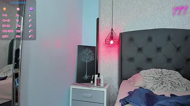 SUZETMONACO online show from April 16, 9:39 pm