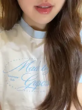 minmin2kk5 online show from June 3, 7:20 am
